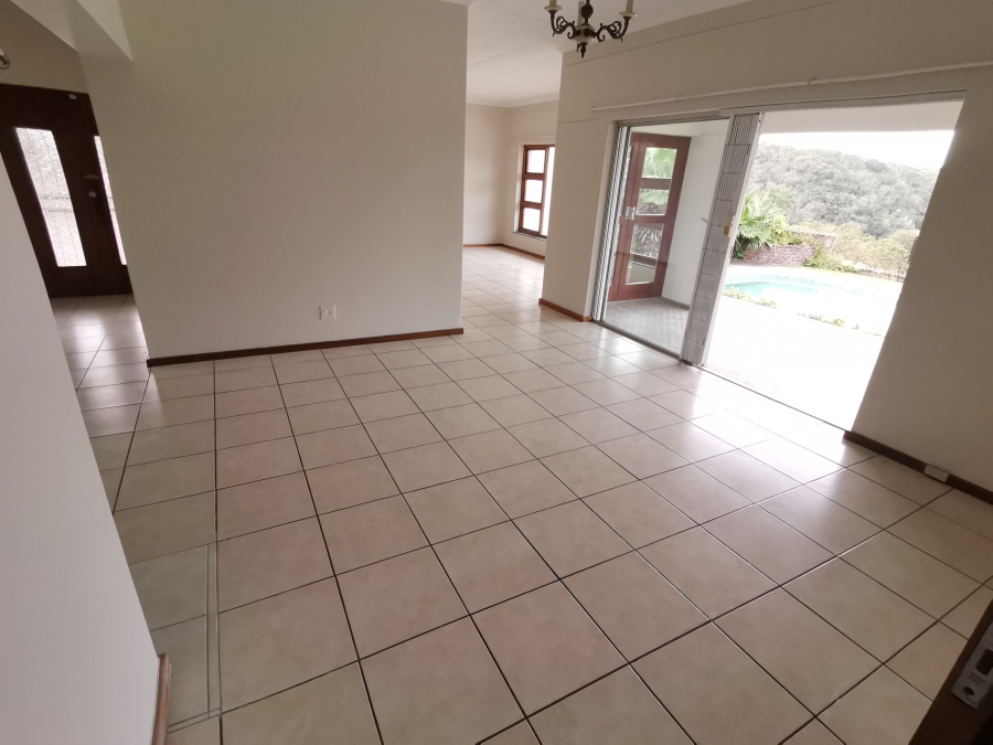 To Let 3 Bedroom Property for Rent in Beacon Bay North Eastern Cape